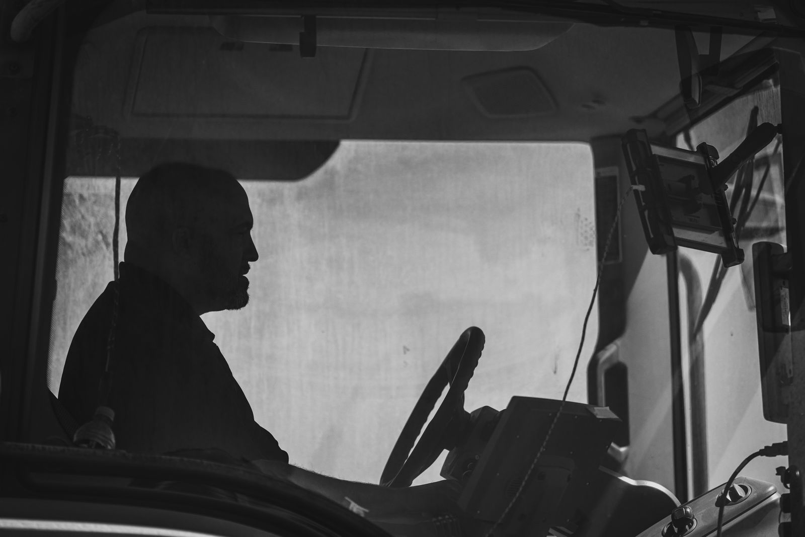 Driver at the wheel of an interstate truck